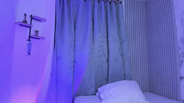 RaiderandRoxie1 – Naživo XXX chat