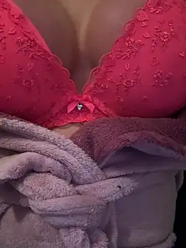 F3ckd0lllucy Chat XXX live