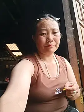Lindxx-hot 在線直播表演