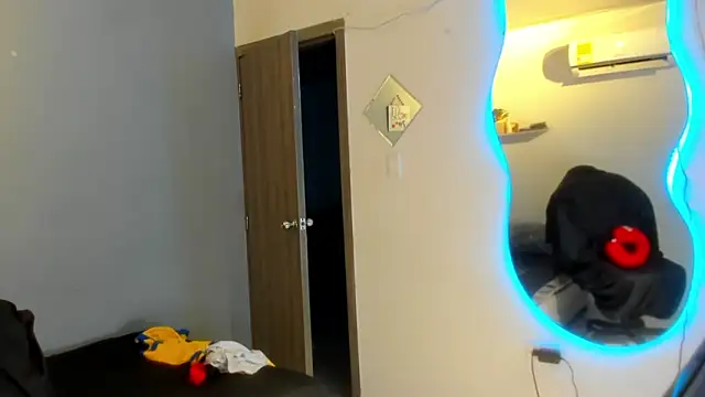 Kris_Khalifa69 Obrolan Langsung XXX