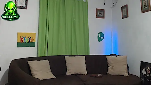 alpha_zom's Webcam Show
