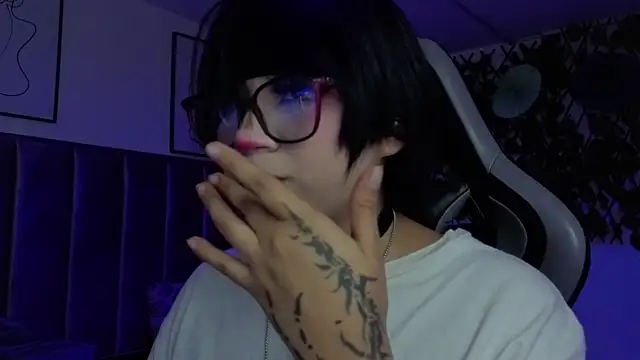 Kitty_Gang 网络视讯表演