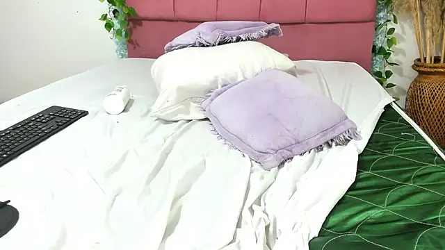 jade_xxxn Live XXX chat