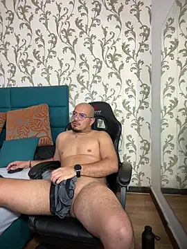 Dante_Goldt: διαδικτυακό σόου στην κάμερα