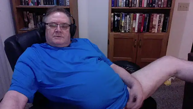 Vinyl22@xh's Webcam Show