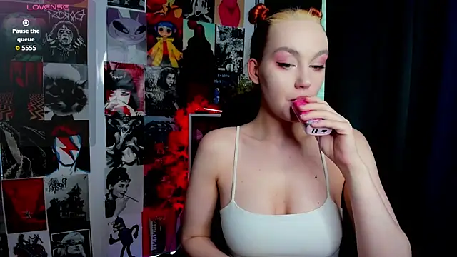 Ida_FaneStain élő XXX-chatje