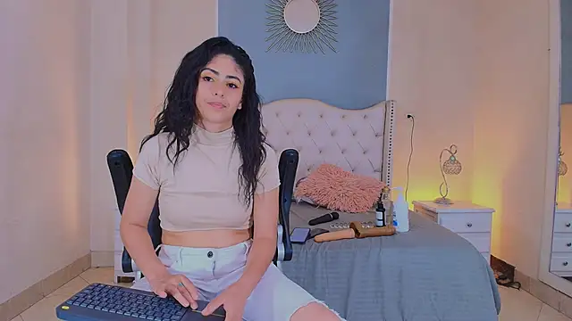 elizabeth_santos1 Adlı Modelin Canlı XXX Sohbeti
