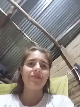 antonellahotimida Chat XXX in diretta