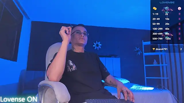 LiamDeep's Live XXX Chat