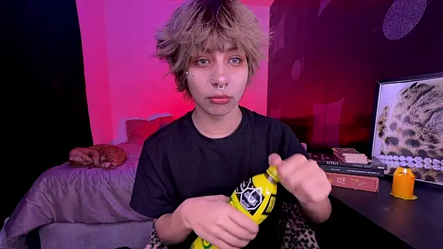 Aronn_44's Live XXX Chat