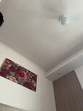 newdelhiBOY_ Show in webcam
