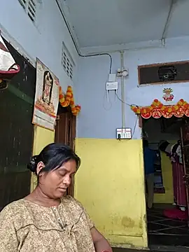 Priyasexcpl's Live XXX Chat