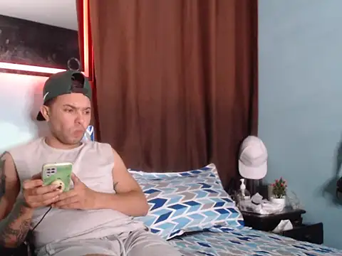 Show modela Dilan-C na web-kameri