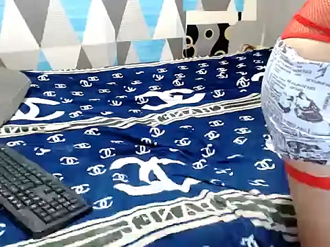 Trish_CurveCock 现场XXX聊天