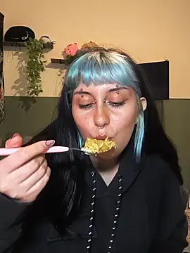 Lola_bunnyboll webkamerás műsora