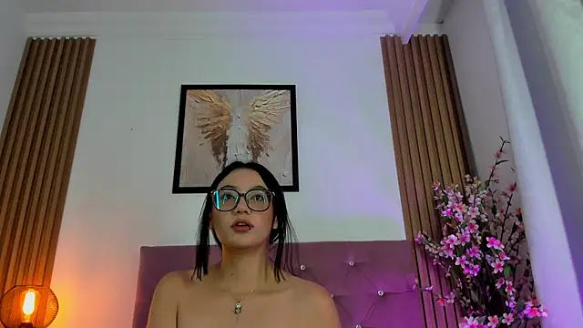 ravena_queen Chat XXX in diretta