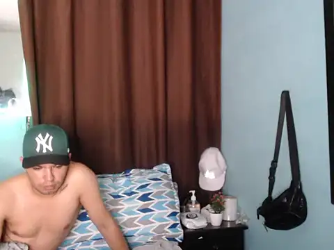 Show modela Dilan-C na web-kameri