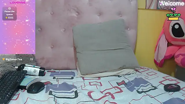 Živý XXX chat Sophiiee_Gray