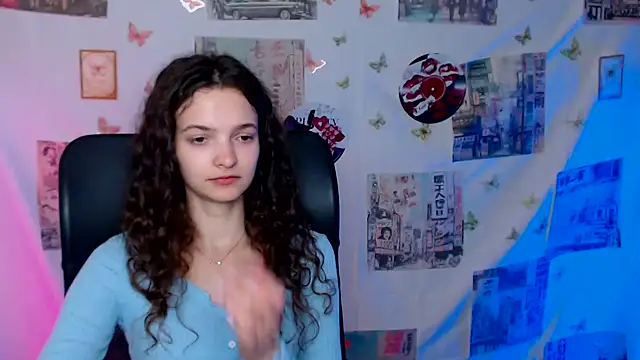 XXX chat uživo modela _SusieSu_