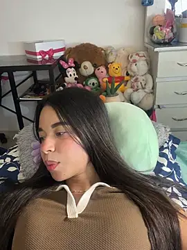 Czat XXX na żywo – Milleradhara24