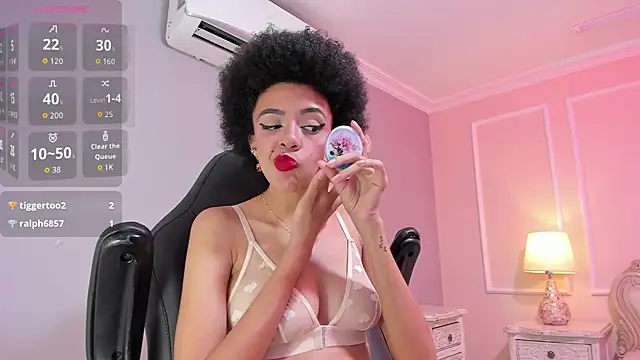 ElaineLaurent's Live XXX Chat