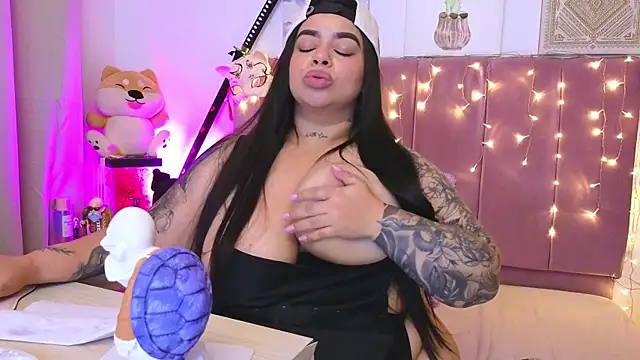 Онлайн чат XXX MiahJoness