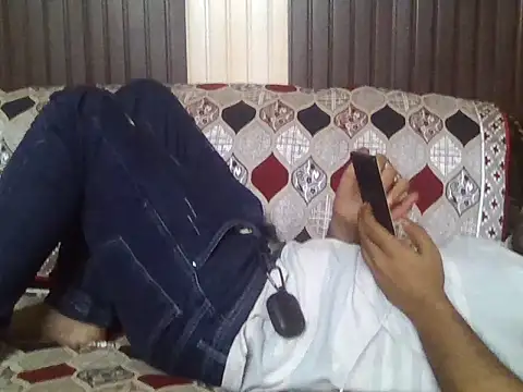 lucknowguy 在線直播表演