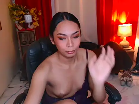 kylieEmparado's Webcam Show
