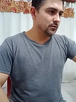 Bradd_32 Show Webcam