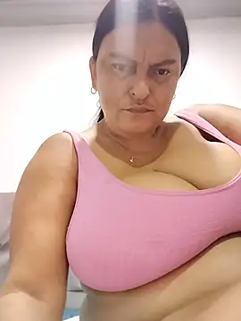 Horny-Mommy-Dirty élő XXX-chatje