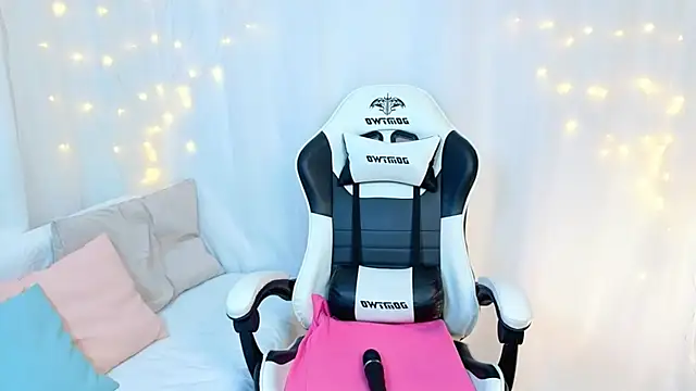 Lily_Daviss' Live XXX Chat