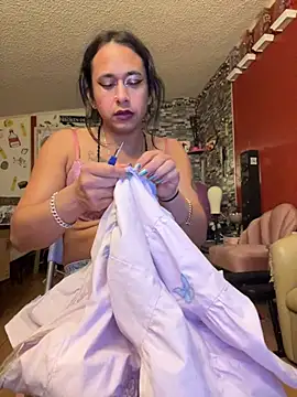 XXX chat uživo modela TranSexualJade95