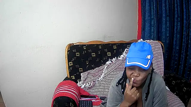 دردشة xxBoobieGal الجنسية المباشرة