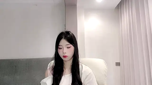 yiyibaby2026 网络视讯表演
