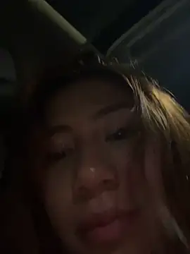 Hotlatinpussy webkamerás műsora