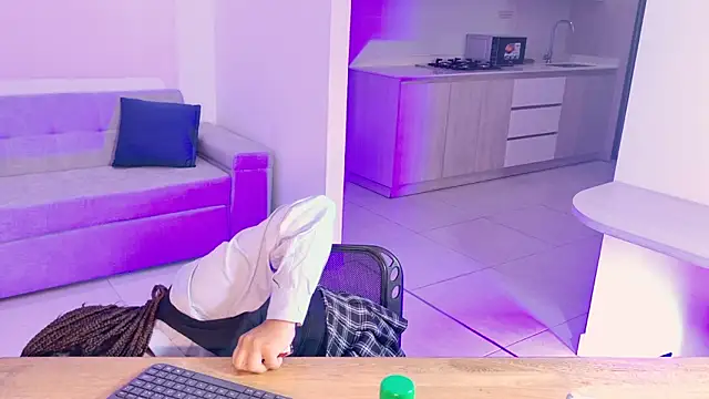 AntonellaBons' Live XXX Chat