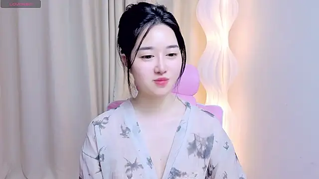 Miu-999's Live XXX Chat