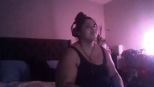 1n0nlythroat Chat XXX in diretta