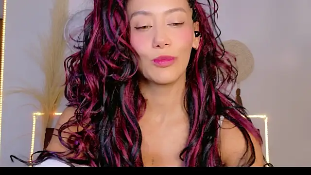 Ajua__Uva Chat XXX in diretta