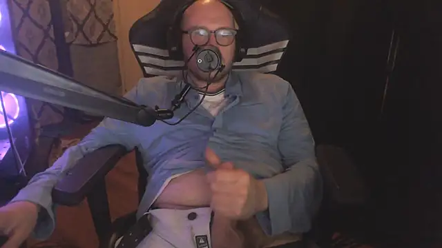 chicostick413's Webcam Show