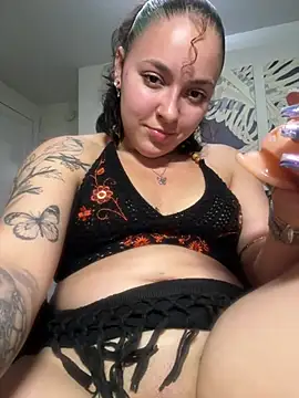 Mamachulita élő XXX-chatje