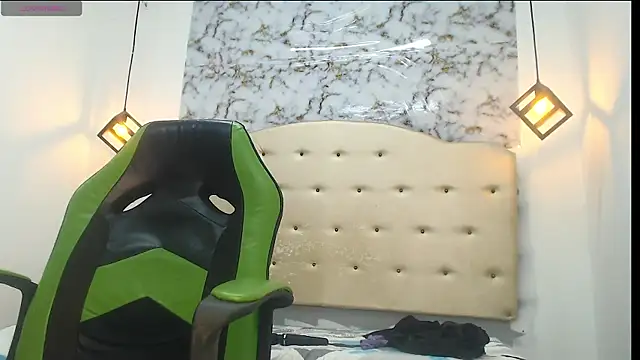 Chatroom XXX en direct de Kathiasaints