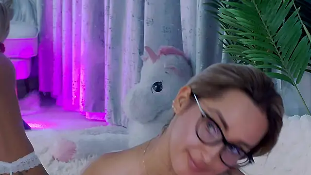IsabelleEthan Live XXX Chat