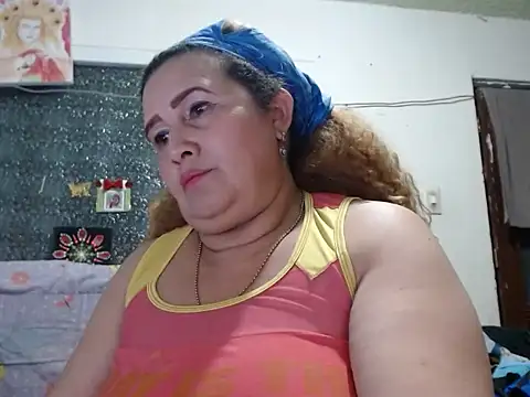 Chatroom XXX en direct de Perla1981--