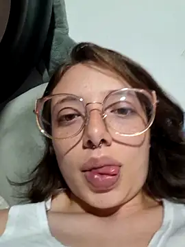 linda-schmidtn Live chat-huone
