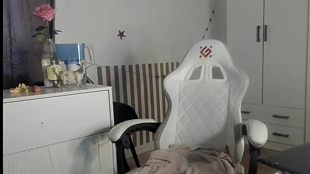 Czat XXX na żywo – Silly__Milly