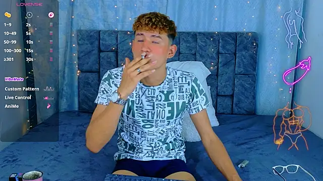 NicolasTorrez's Webcam Show