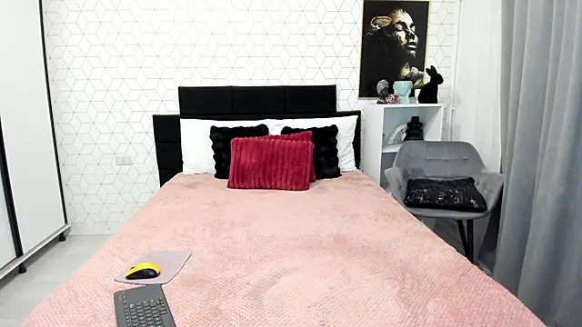 Heidix's Live XXX Chat
