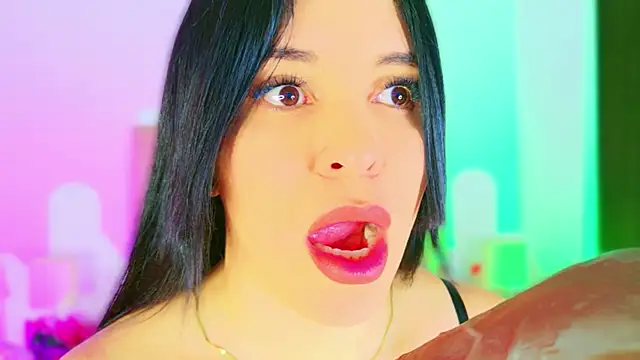 CharlootteEvans Live XXX Chat