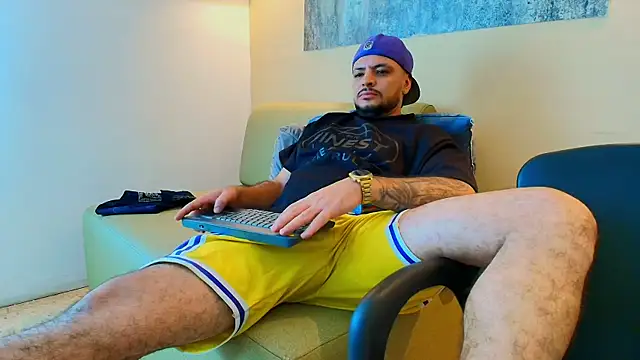 Chat +18 de TROY_KIRK ao vivo